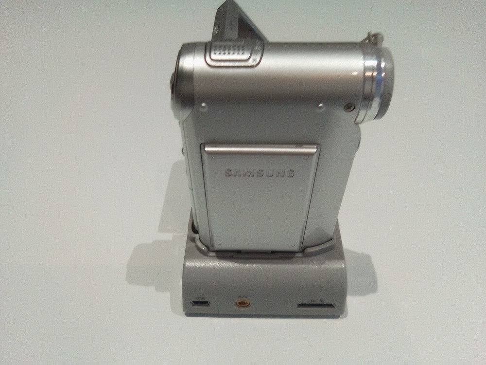 Samsung Digital Camcorder VP-M110