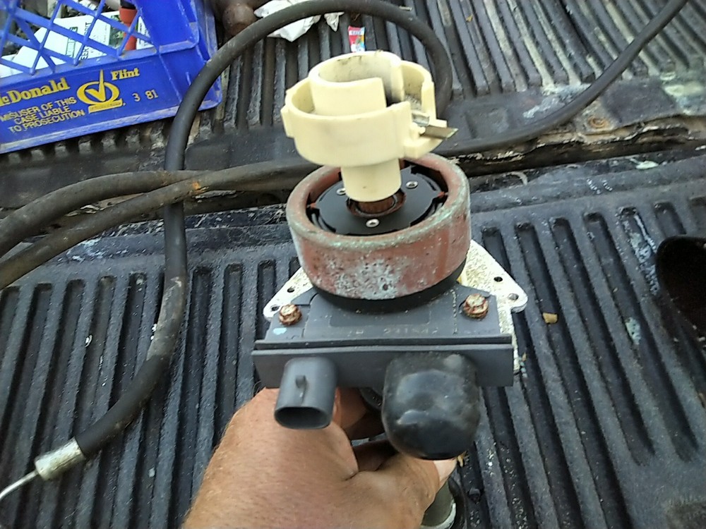 Volvo Penta GM 4.3GL V6 distributor