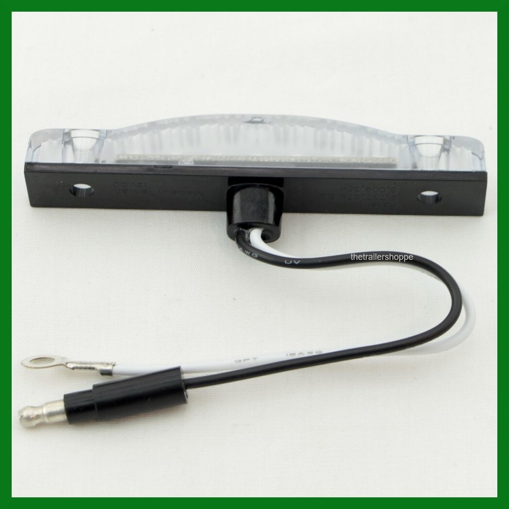 Maxxima Thin Line Marker Clearance light 7 LED Amber Clear Lens 5/8 X 4 Set of 2