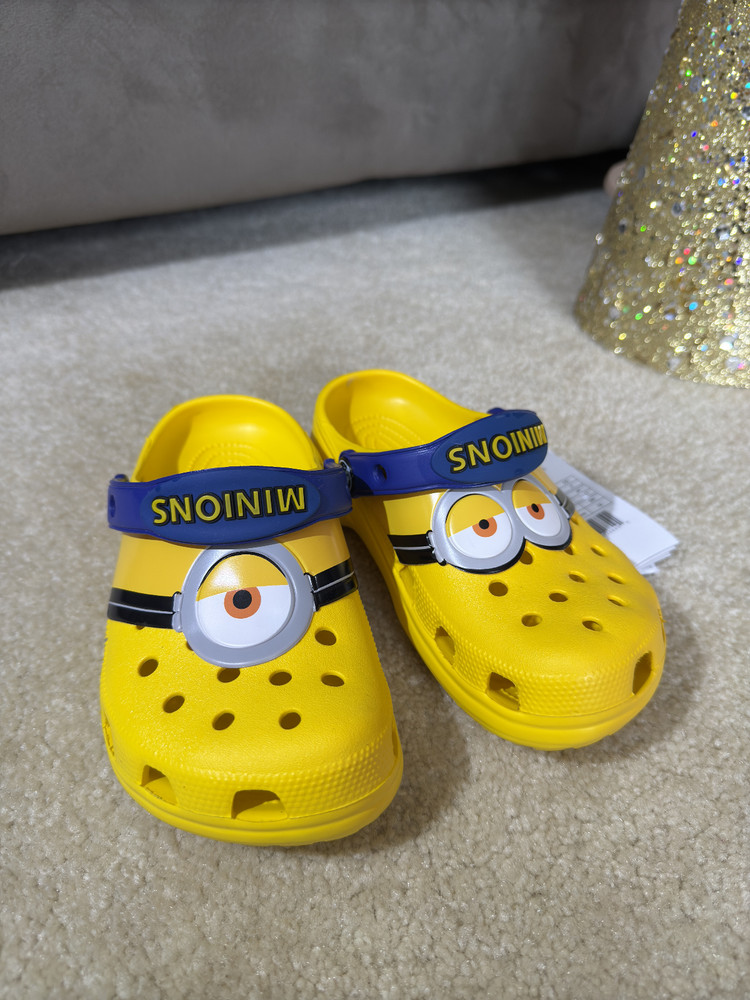 Crocs Minions Kids Classic Clogs