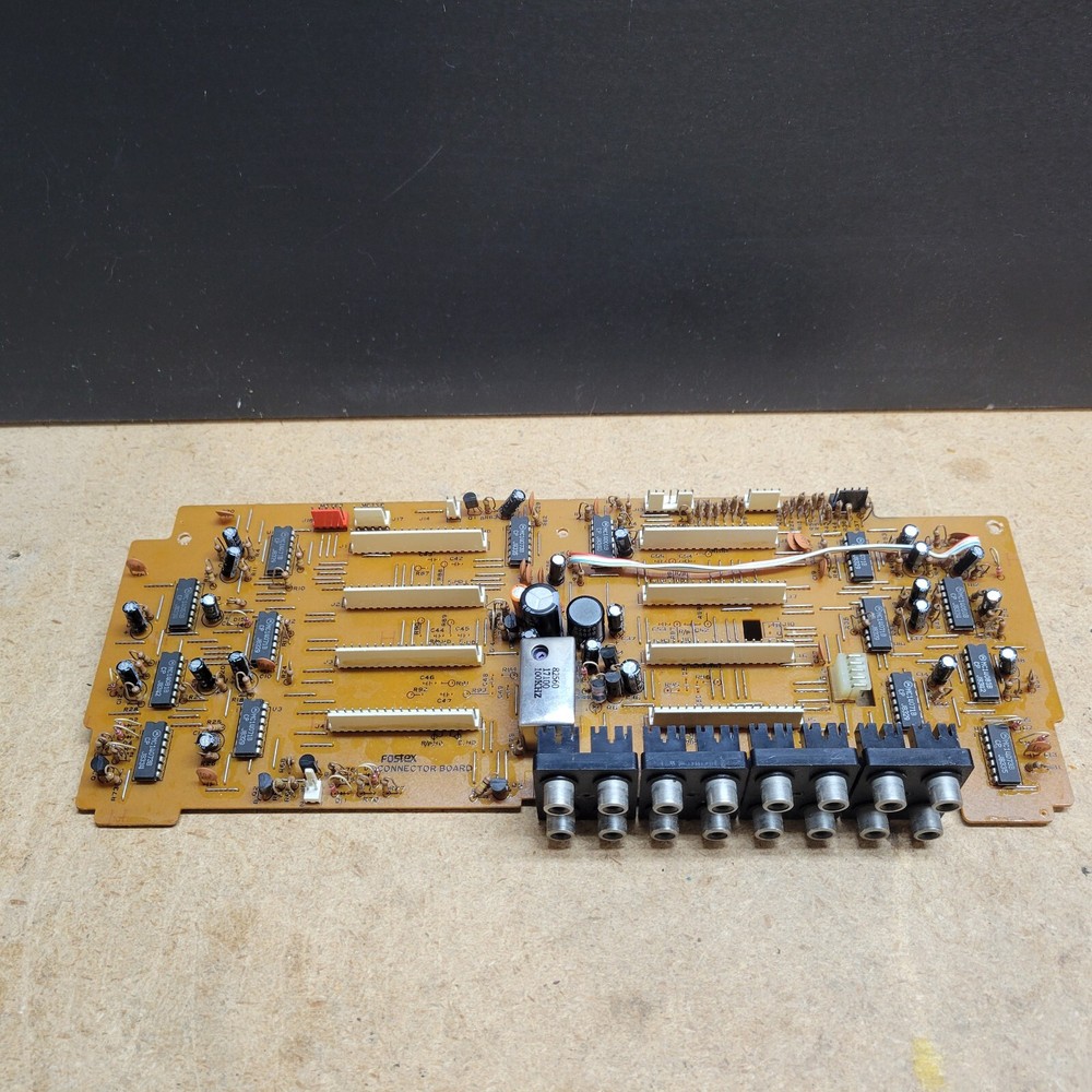 Fostex A-8 LR Connector board #8251101