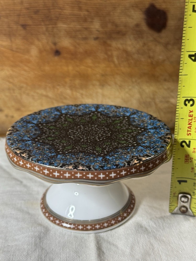 Mini Cake Stand Graces Teaware