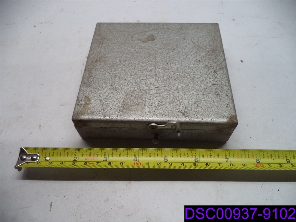 ERICK MIRACLE POINT MODEL 900 PROTRACTOR IN CASE