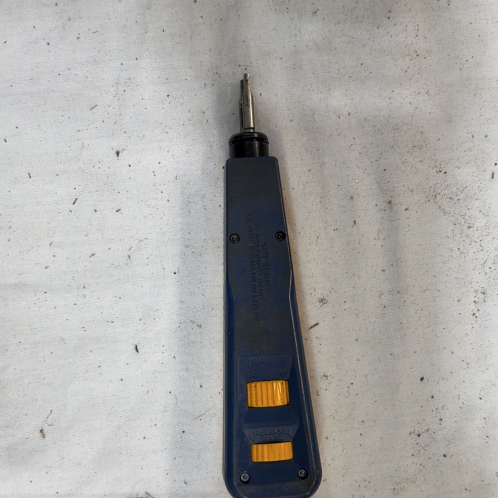 Fluke Networks D814 Punch Down Tools Yellow and Blue