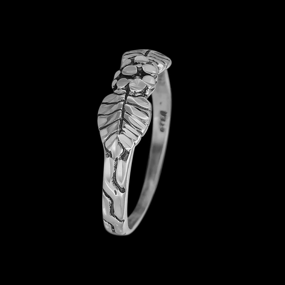 Size 6 Diamond Cut Small Flower Ring