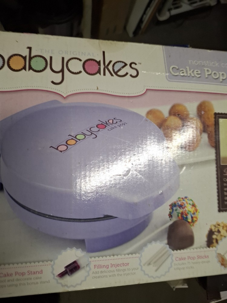 Babycakes Cake Pop Maker. Electric Dessert Machine