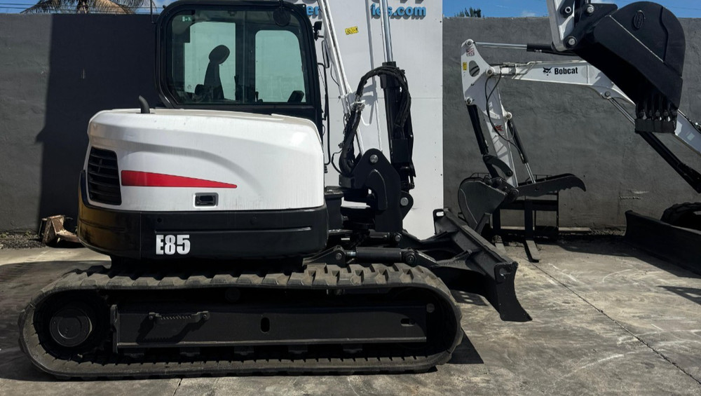 2017 Bobcat E85 Mini excavator