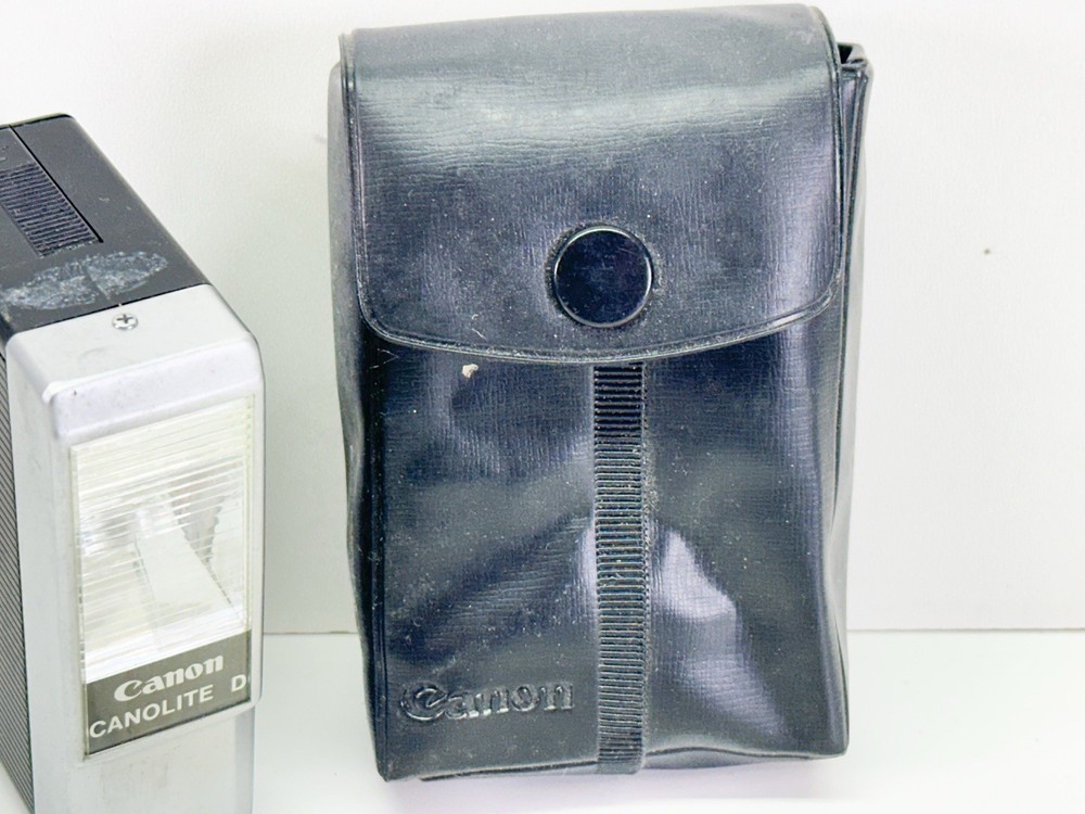 Canon Camera CANOLITE D Flash w/Case - Untested Vintage