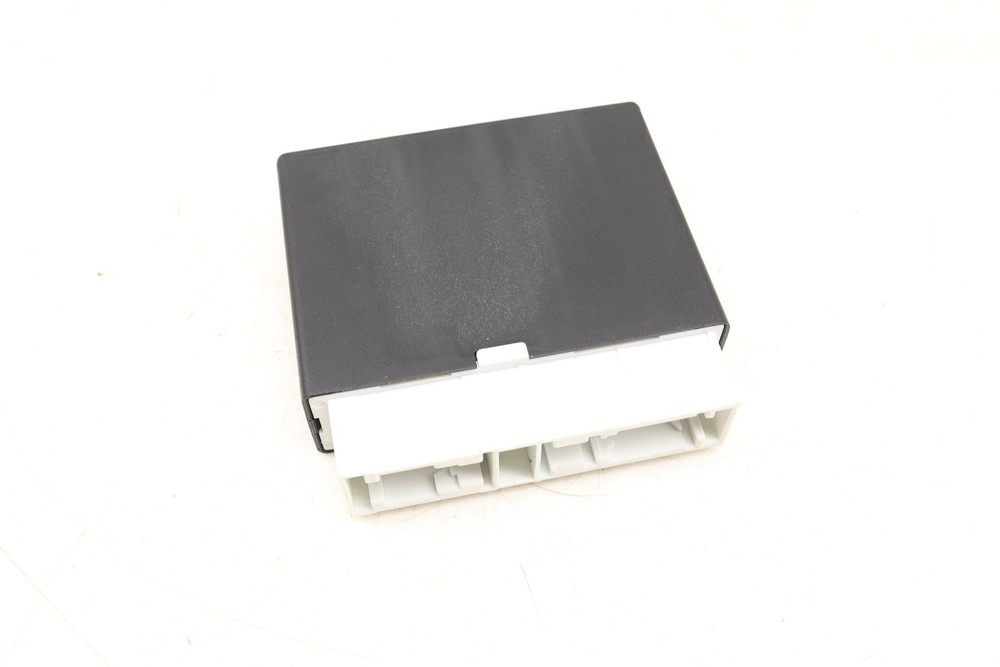 2015-2019 BMW X6 - PARK Assist Control Module 6881300