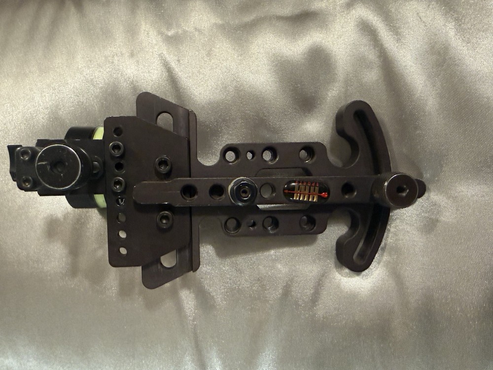 HHA Single Pin Adjustable Bow Sight!