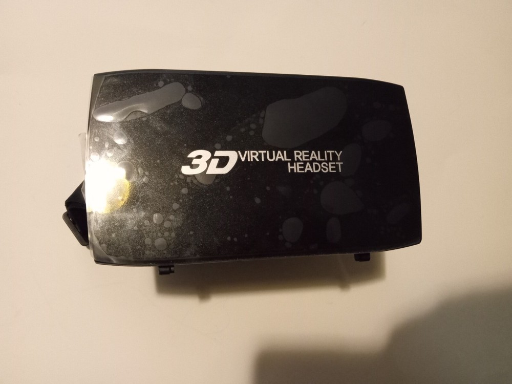 Virtual 360 Virtual Reality 3D Headset to use with phone