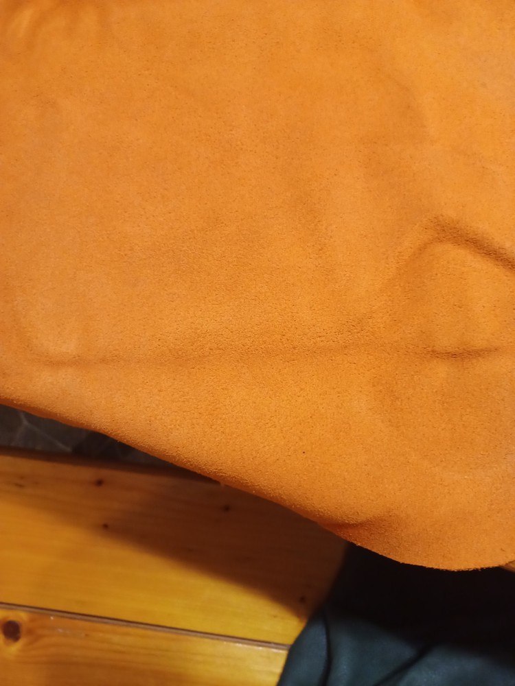 6.25 Sq Ft Orange Cow Split Bin 27