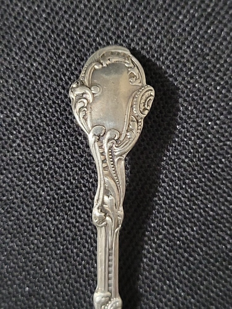 Antique Gorham Chantilly Pattern Sterling Silver Lemon Fork Copyright 88 13g