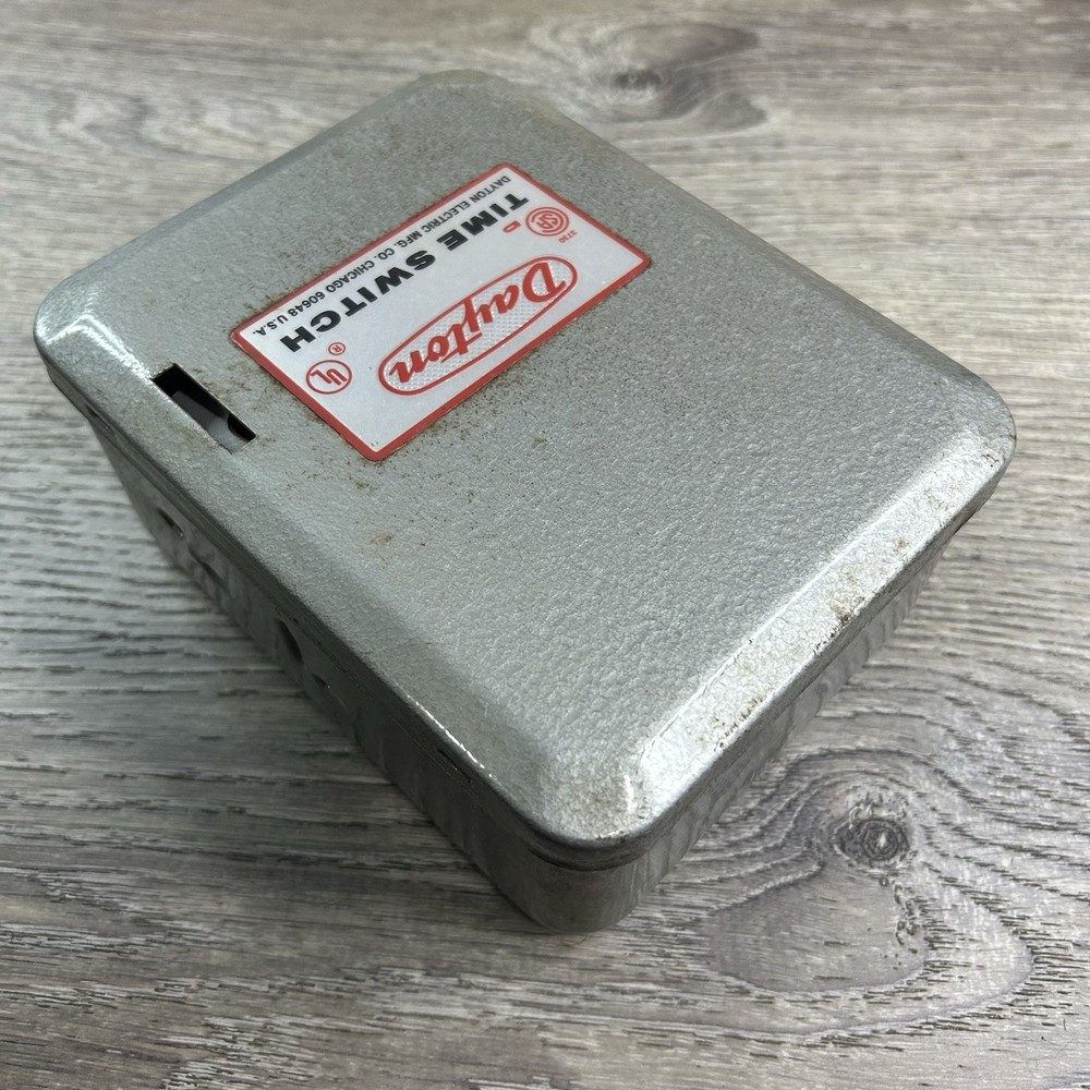Dayton 2E025 Short Range Timer 125V 5-60Mins Oem