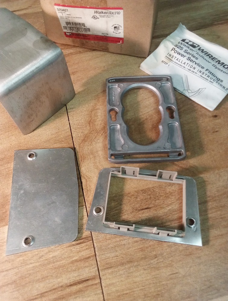 Walkerduct 525ACT Service Fitting (Missing Rubber Gasket & Screws)