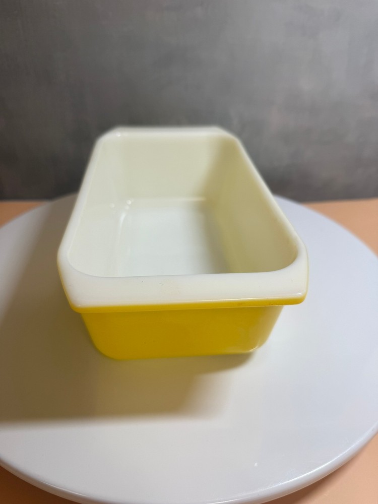 Vintage Pyrex #913 Rectangular Baking Yellow Dish, No Chips or Cracks READ