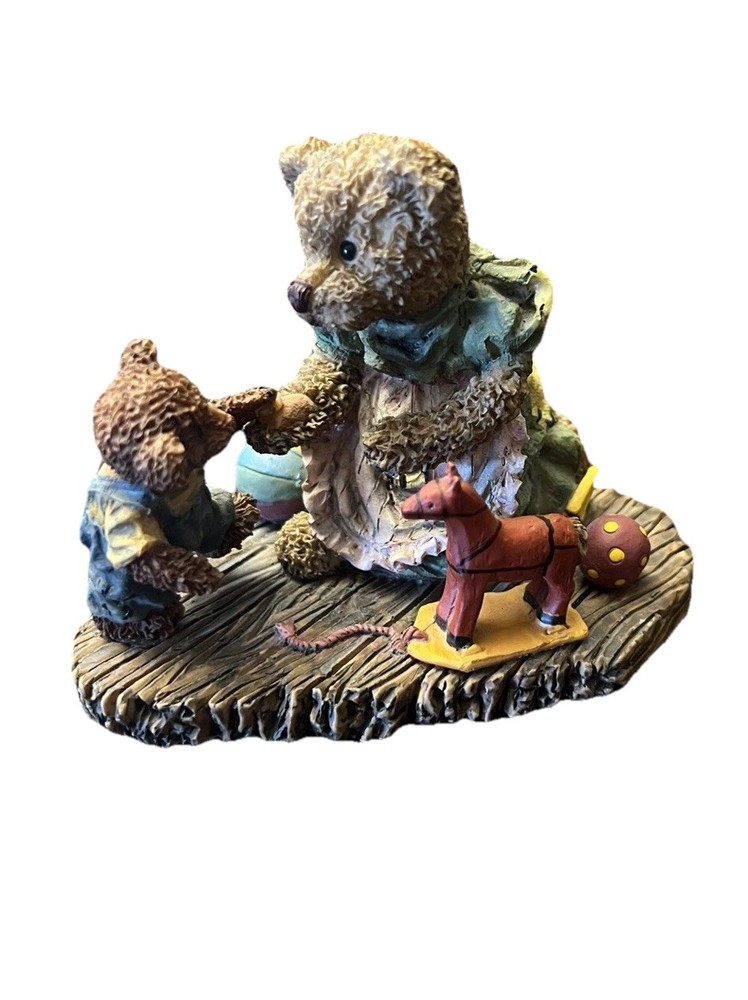 Vintage 1995 COTTAGE COLLECTIBLES Text Bear Annie & Rusty First Steps Green