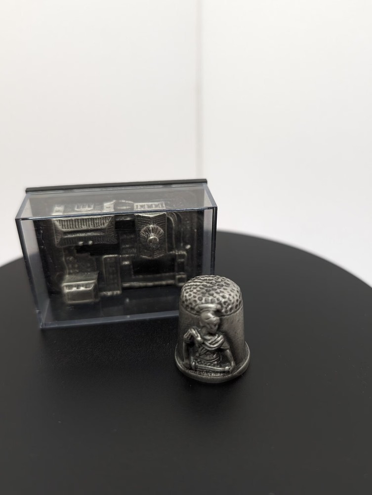 ASSORTED COLLECTABLE THIMBLES