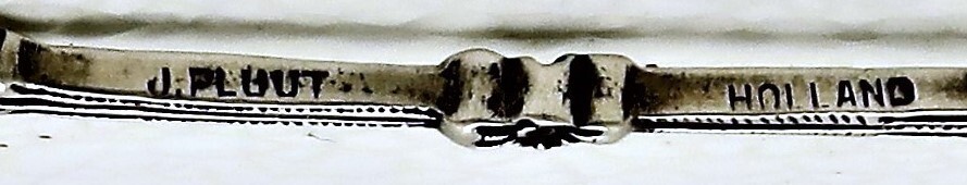 Dutch Netherlands Solid Silver Server wth Two Figure Handle End Hallmarked A.P