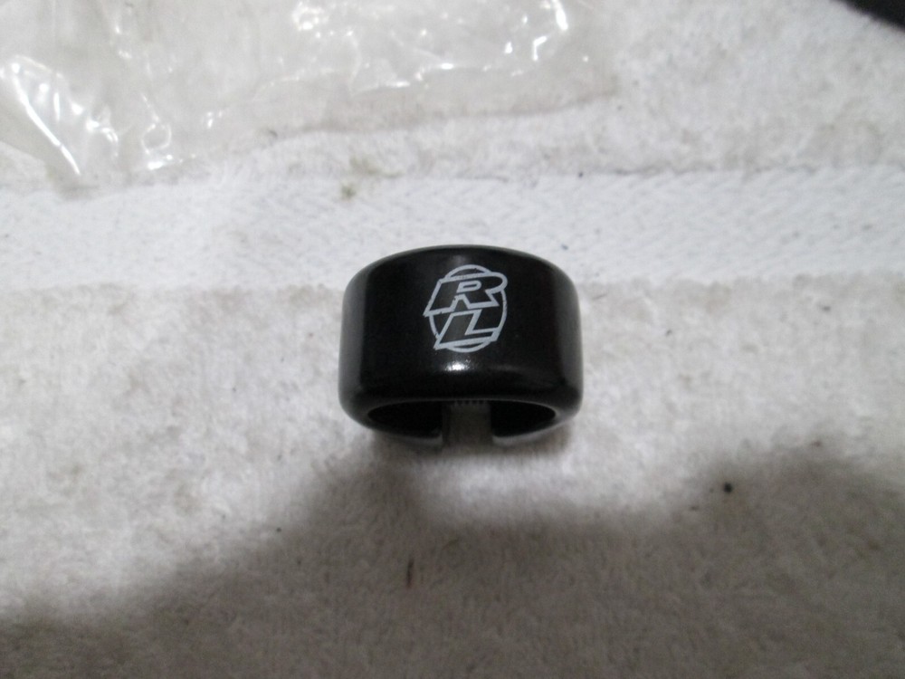 Nos red line seat post clamp 25.4 black