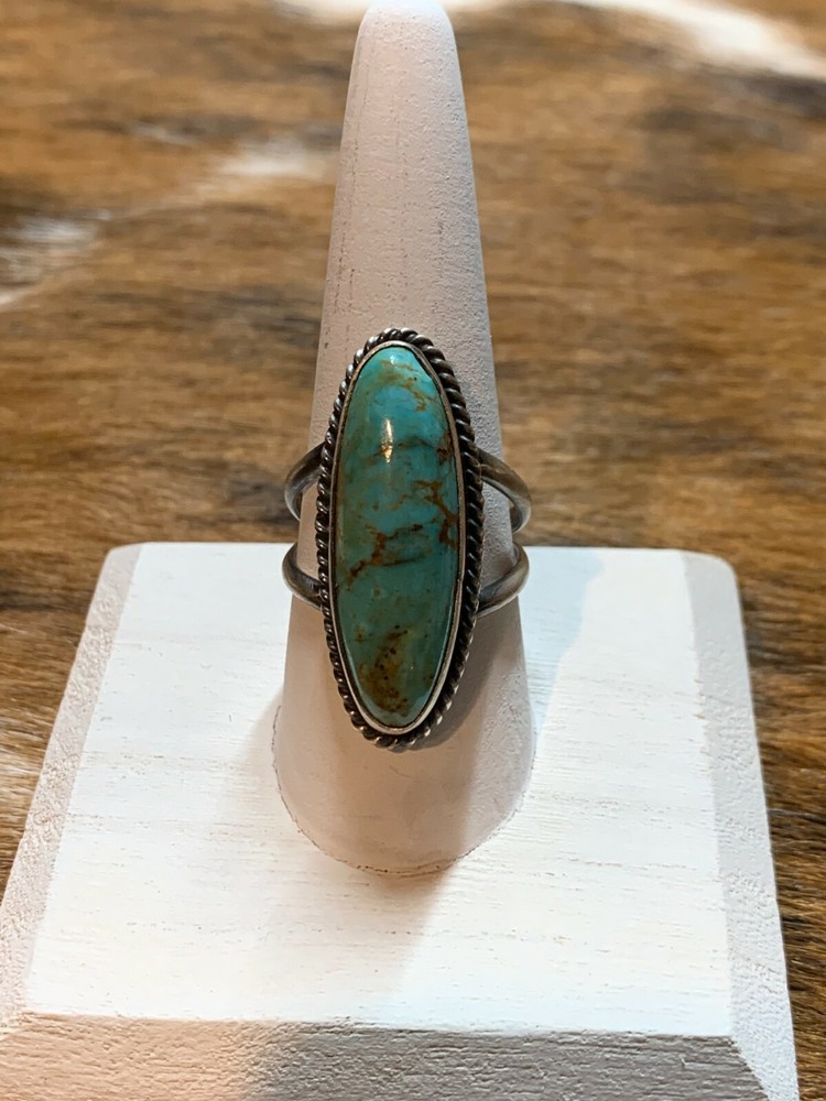TURQUOISE ~ STERLING SILVER ~ RING (8.75)