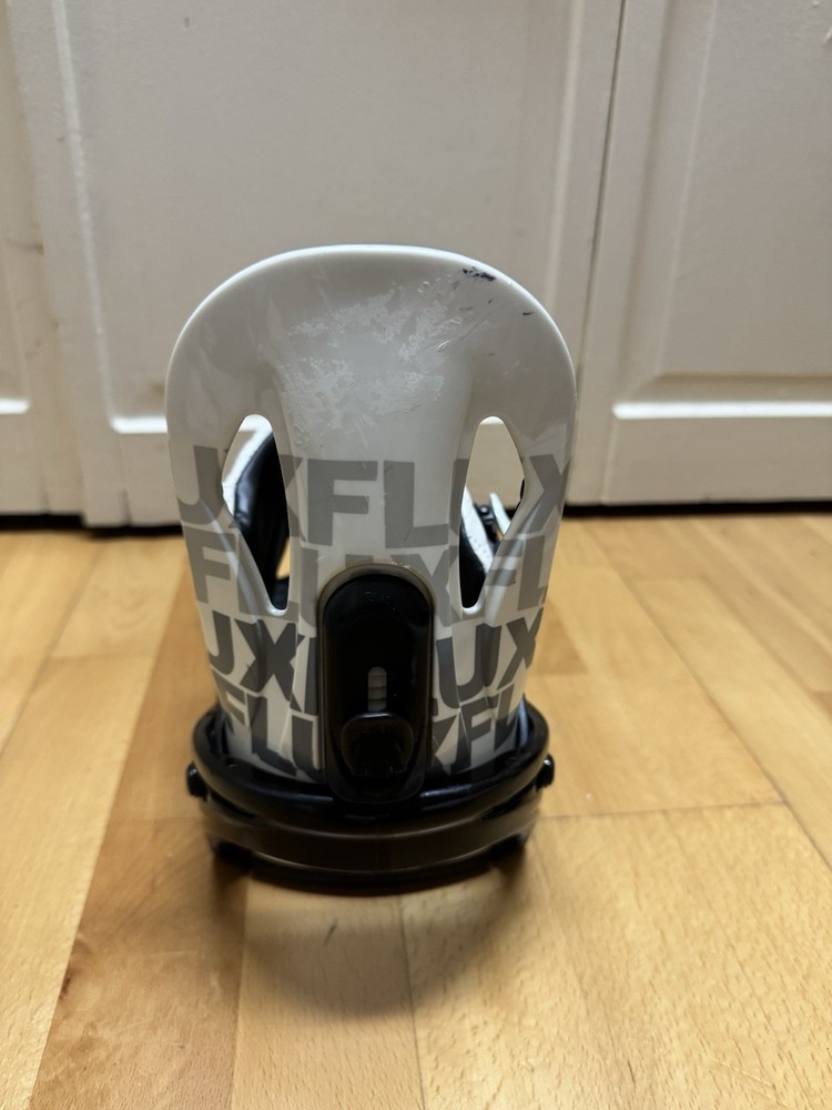 Flux SE 30 Snowboard Bindings White Size M - Right Only