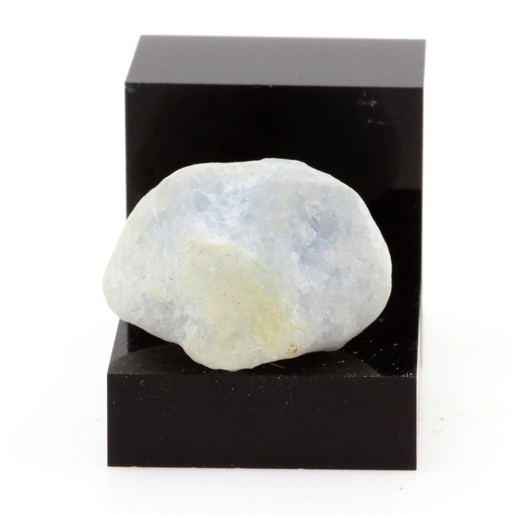Calcite. 50.4 Ct. Tatlock, Ontario, Canada.