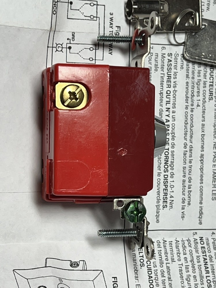 Hubbell PD1943 20-277V AC Locking Switch With 2 Keys