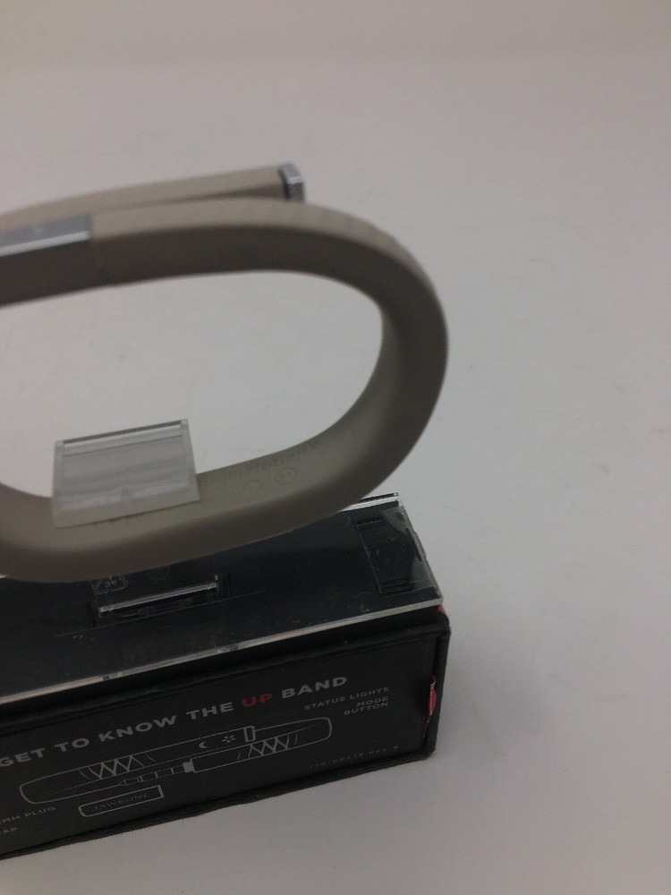 UP by Jawbone Activity Tracker - WIRELESS SLEEP, ACTIVITY & FITNESS TRACKER