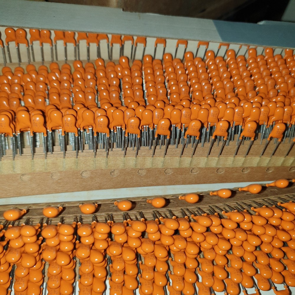 PHILIPS 2.2uF 25V SOLID Aluminium Electrolytic Capacitor-2222 128 36228! 25PCS