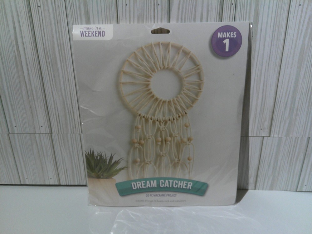 Leisure Arts Dream Catcher/20 Pc Macrame Project/Makes 1