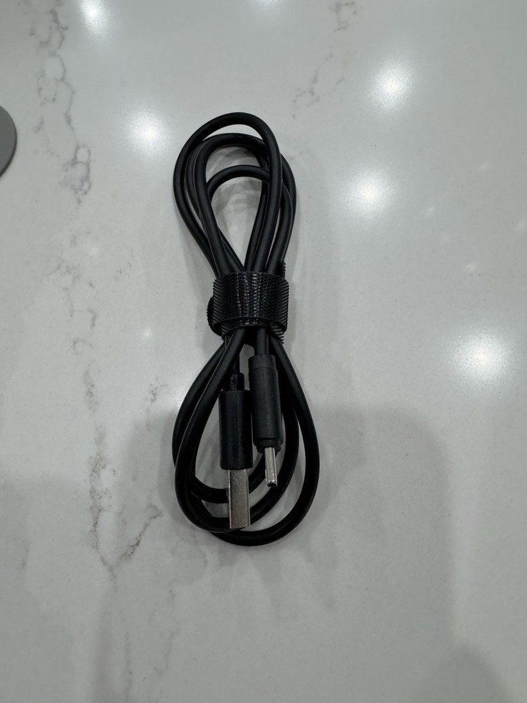 DJI Osmo Mobile SE Smartphone Stabilizer: Camera Mount Tripod