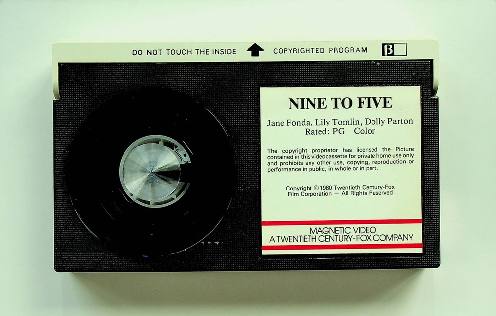 Nine to Five (1981) - PG - Beta 1099 - 20th Century Fox - Preowned