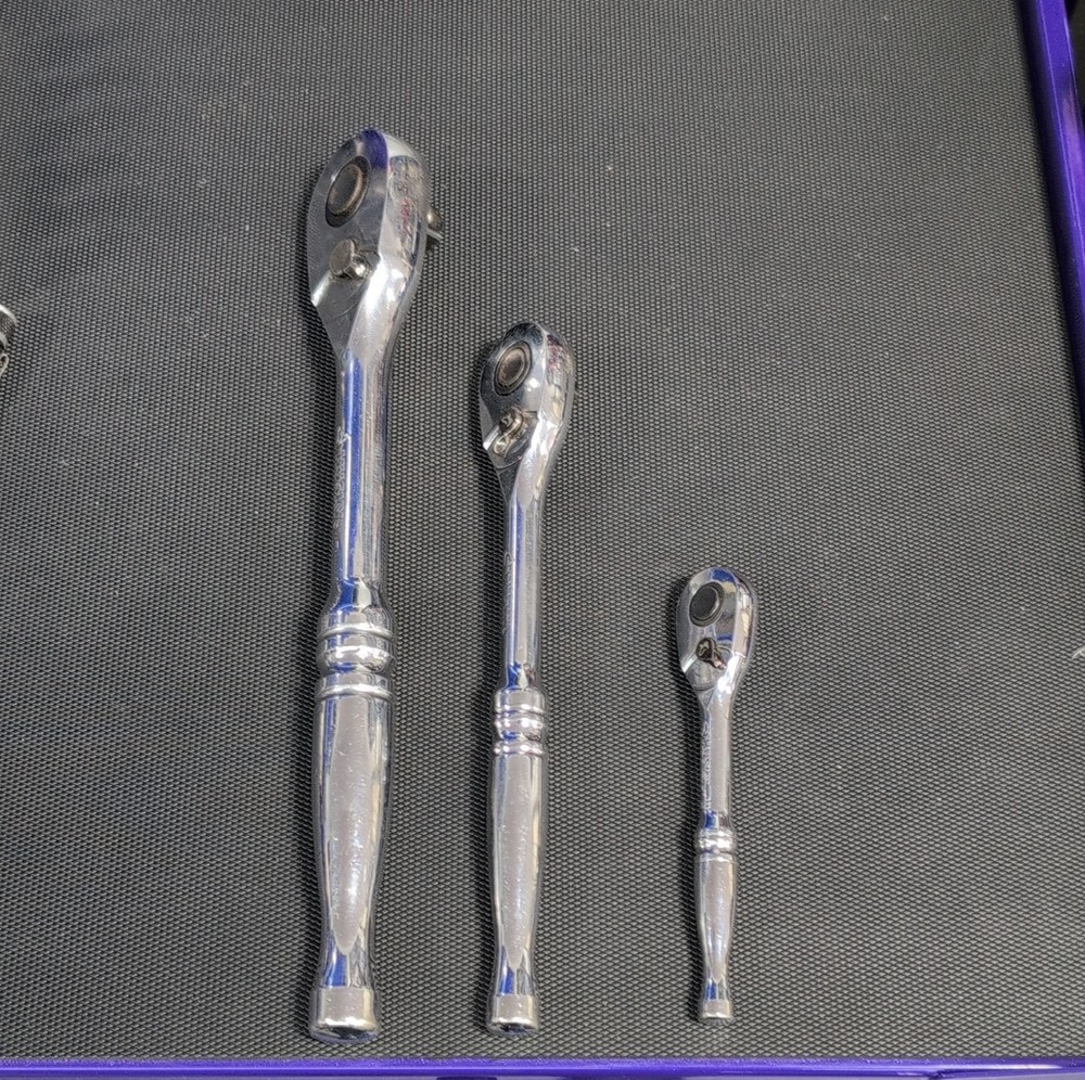 Husky 1/2-3/8-1/4 Ratchet Set