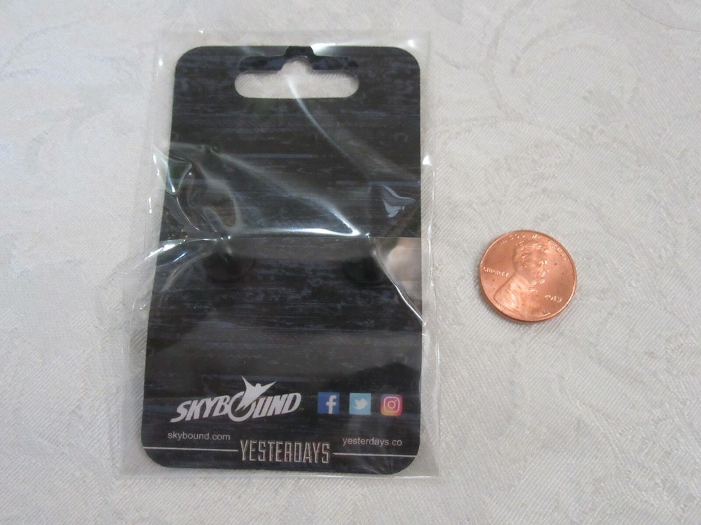 Yesterdays Skybound Image Comics Pin Redneck Title Name Red