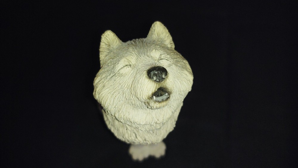 VTG GREY HOWLING WOLF FIGURINE SANDICAST