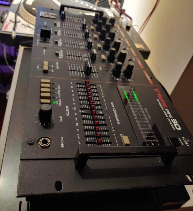 1pcs Vestax PMC 30 Mixing Console