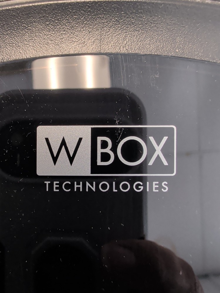 WBox Technologies 825VA AVR Battery Backup Surge Protector 11 Socket Input