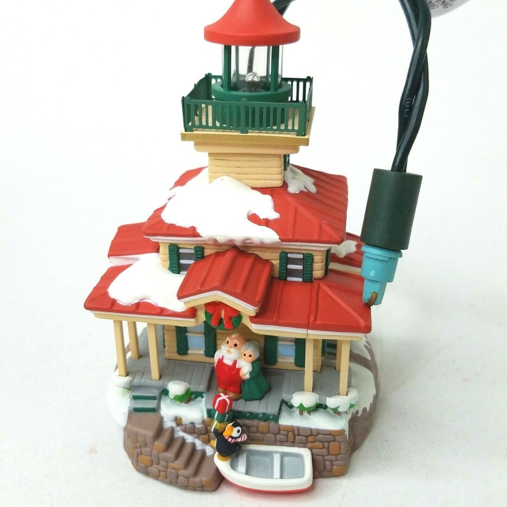 Hallmark Keepsake Christmas Ornament Lighthouse Greetings 2002 #6 Magic Light