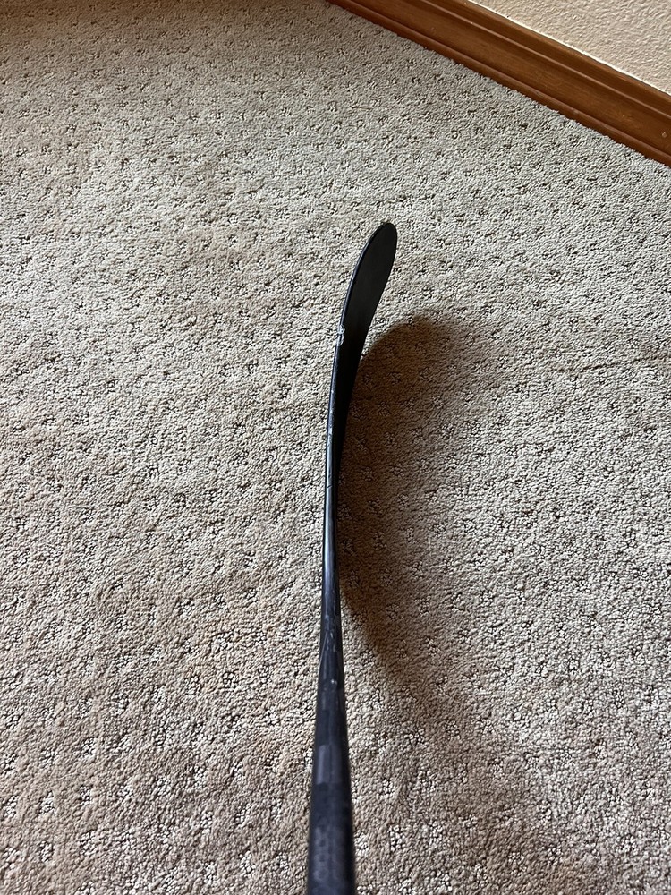 Bauer Vapor Hyperlite Pro Stock - 82 Flex - P28 Max - 56” - Tactile Grip