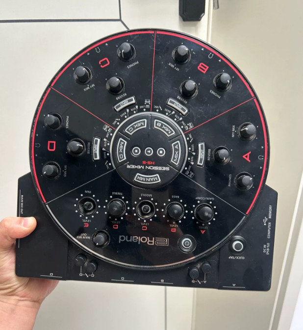 1pcs Roland HS-5 5-track mixing console