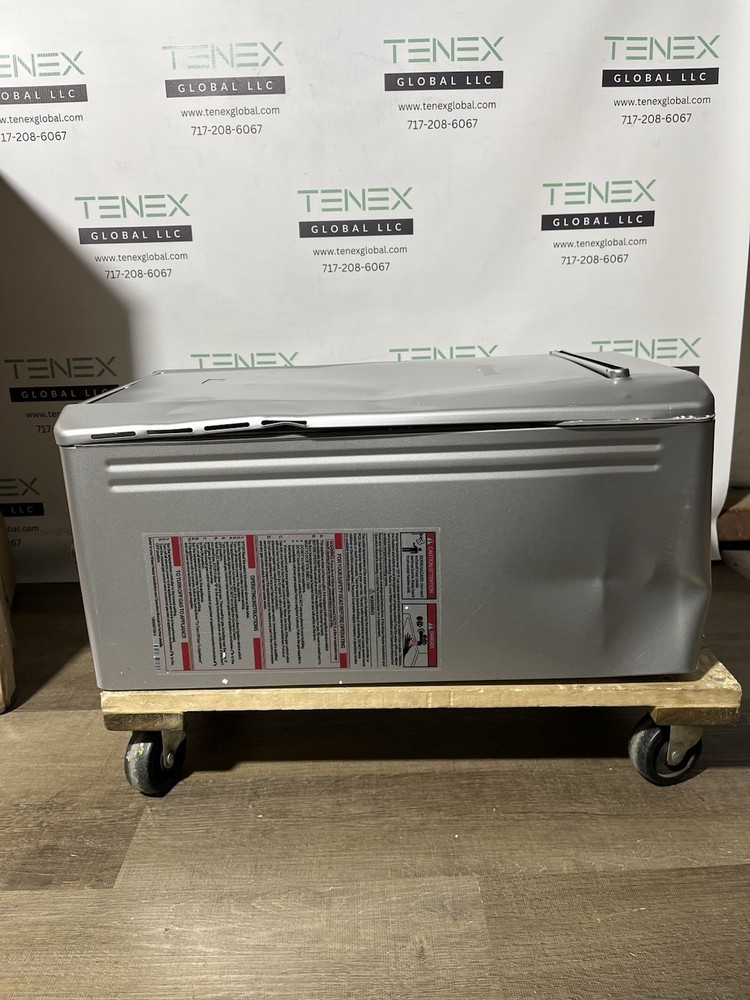 Rinnai RE199eN Outdoor Tankless Water Heater 199k BTU Natural Gas (B-13 #1589)