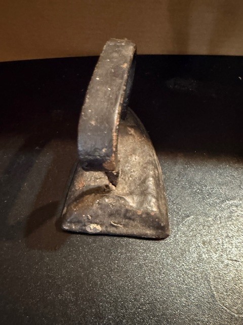 Vintage Antique Flat Irons Primitive Sad Iron