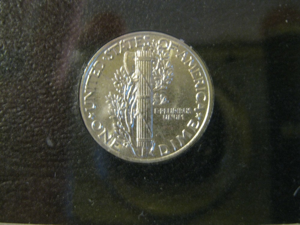 1944 P US Mint Set Brilliant Uncirculated!