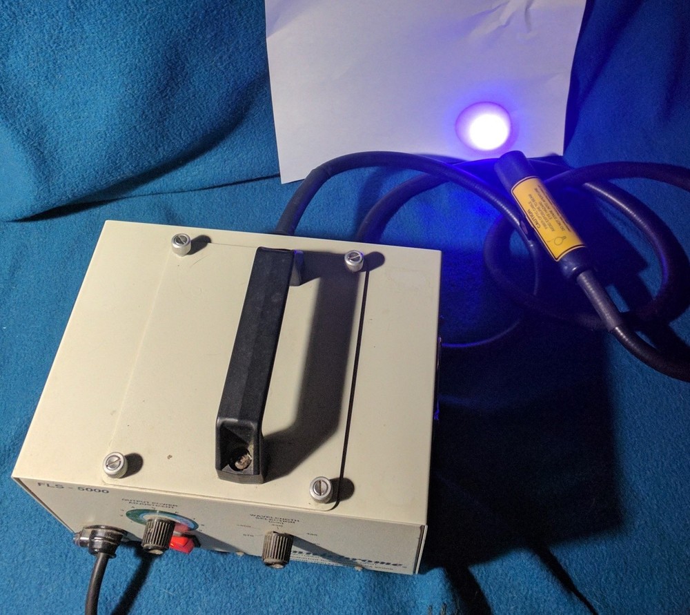 Omnichrome FLS 5000 Forensic Light Source Alternative Light Source