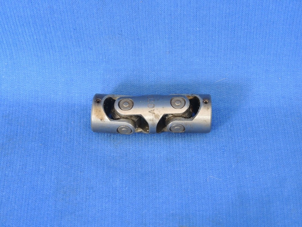 Double Universal Joint 6 mm - 6 mm