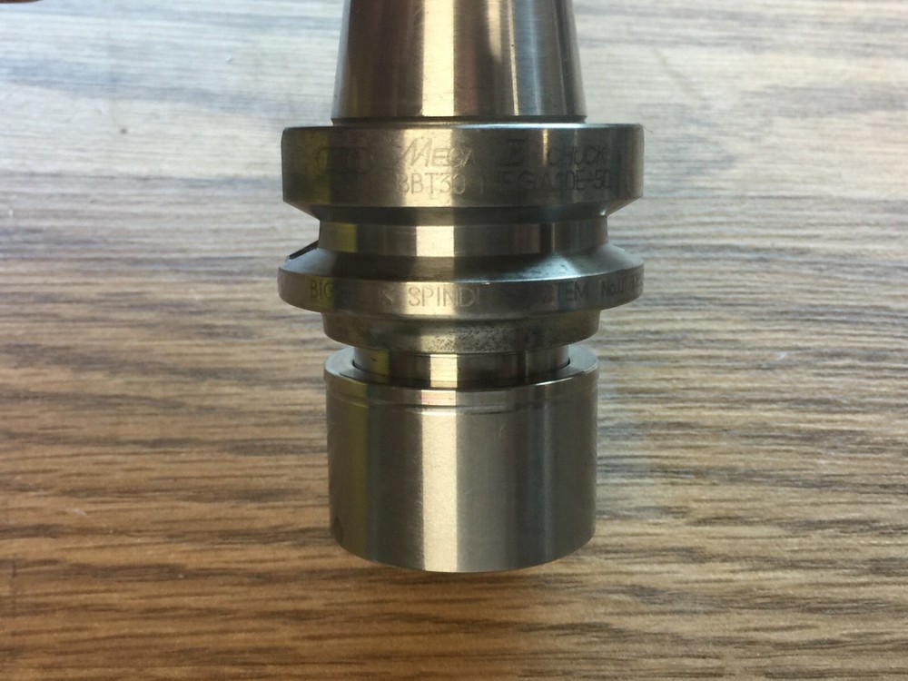 BIG MEGA E CHUCK 10E W/ BT30 SHANK