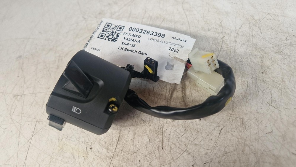 YAMAHA XSR125 2022 LEFT SIDE SWITCH GEAR