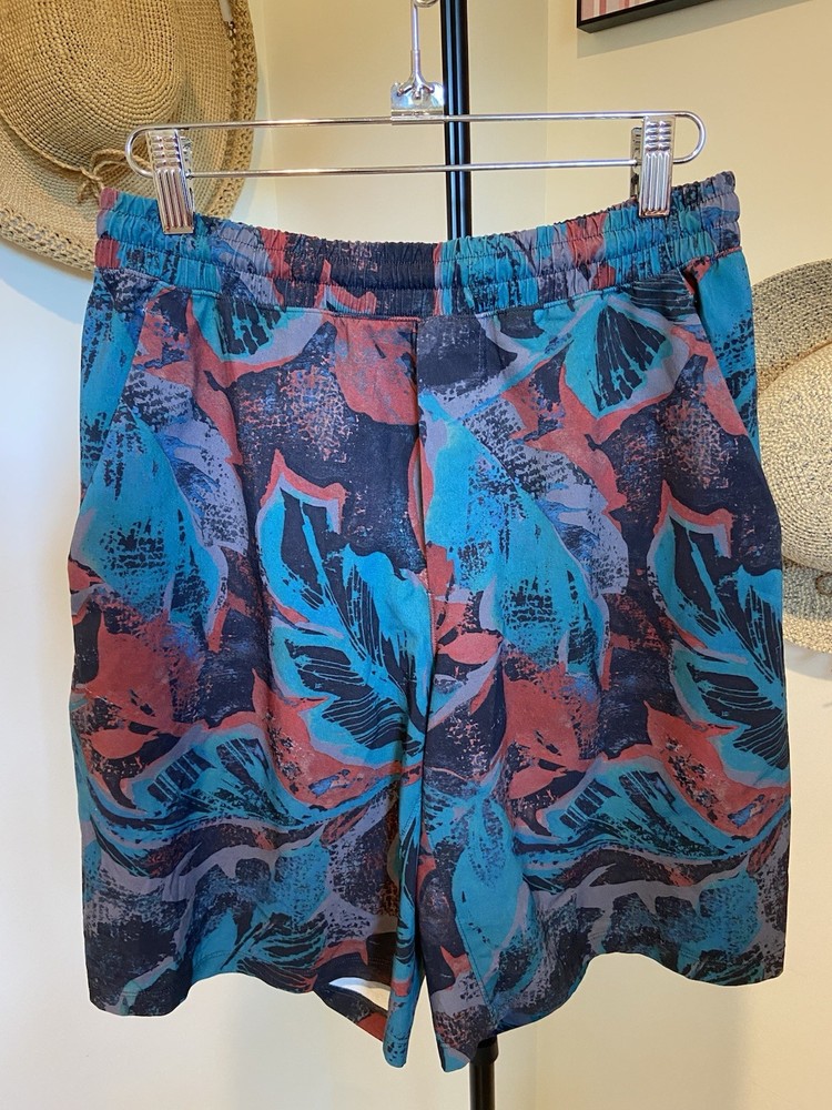 mens lululemon size medium shorts