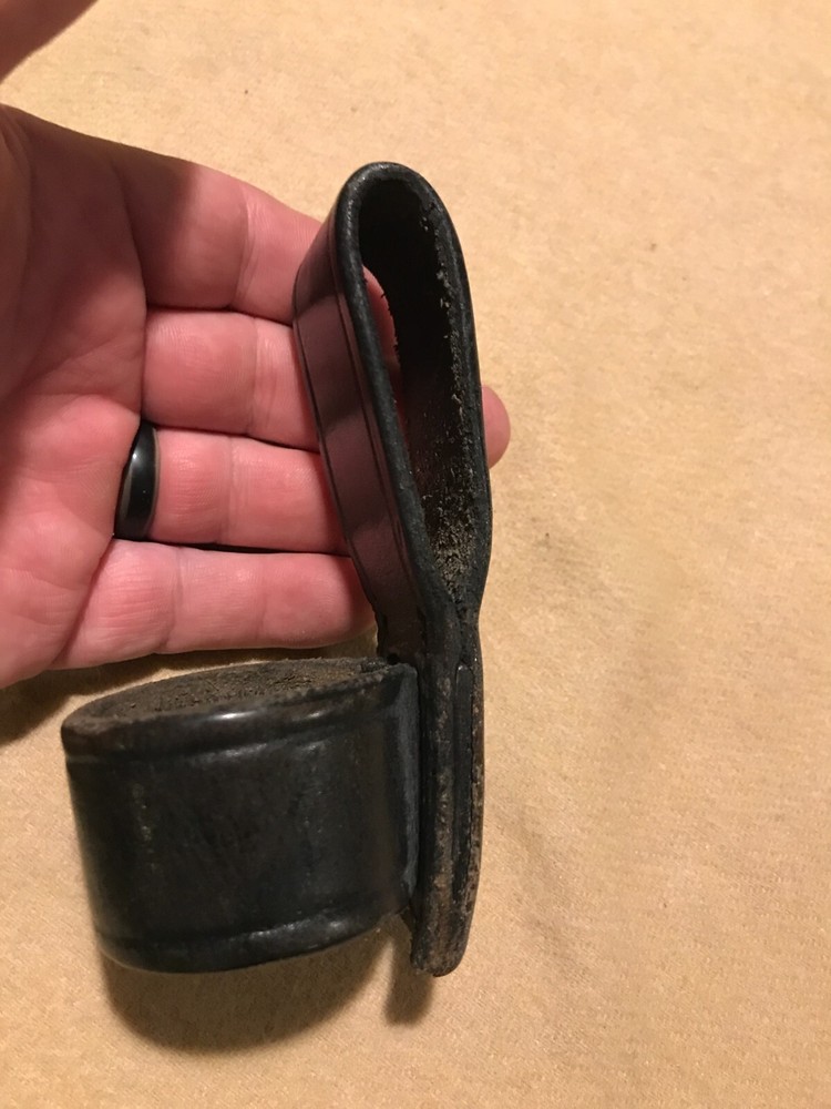 Tex Shoemaker 1 3/4" Flashlight Duty Carrier